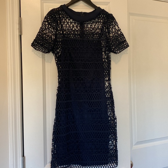 Crochet overlay dress - Picture 3 of 5